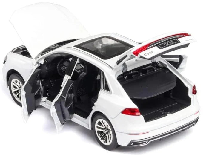 Audi Q8 1:24 Diecast Scale Model Car