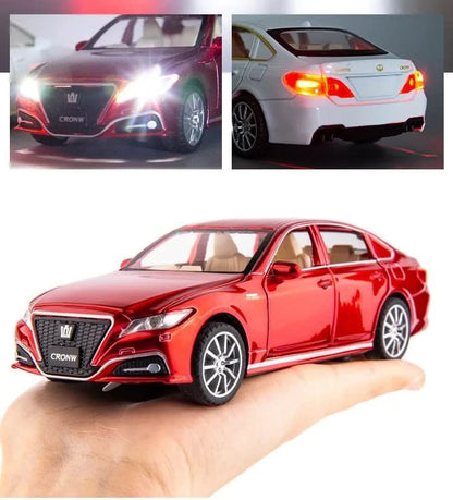 Toyota Crown 1:24 Diecast Scale Model Car