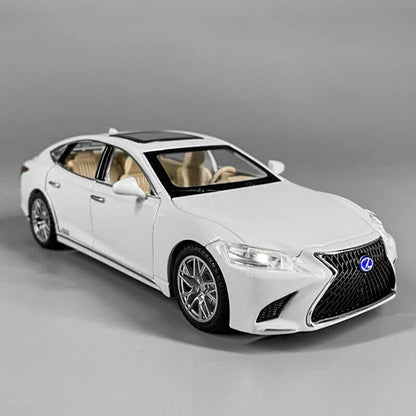 Lexus Ls500h 1:24 Diecast Scale Model Car