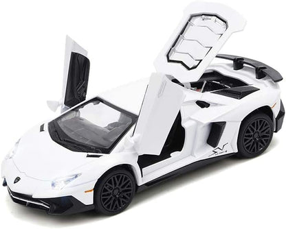 Lamborghini LP770 1:24 Diecast Scale Model Car
