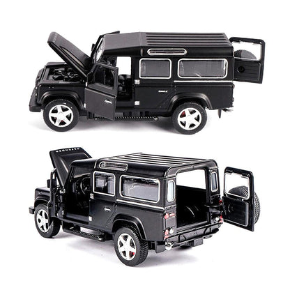 Land Rover Defender 1:24 Diecast Scale Model Car