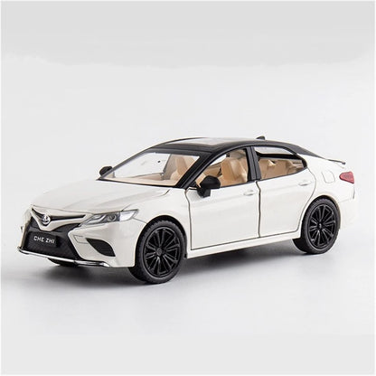 Toyota Camrry 1:24 Diecast Scale Model Car