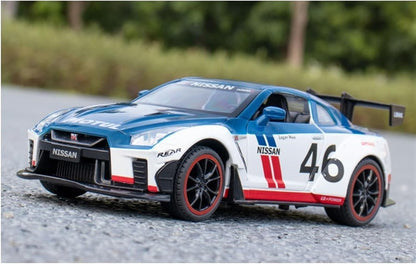 Nissan GT-R R35 1:24 Diecast Scale Model Car