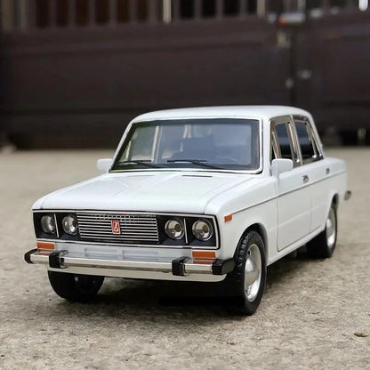 Lada 2106 Vintage Sedan Precision 1:24  Diecast Scale Model Car