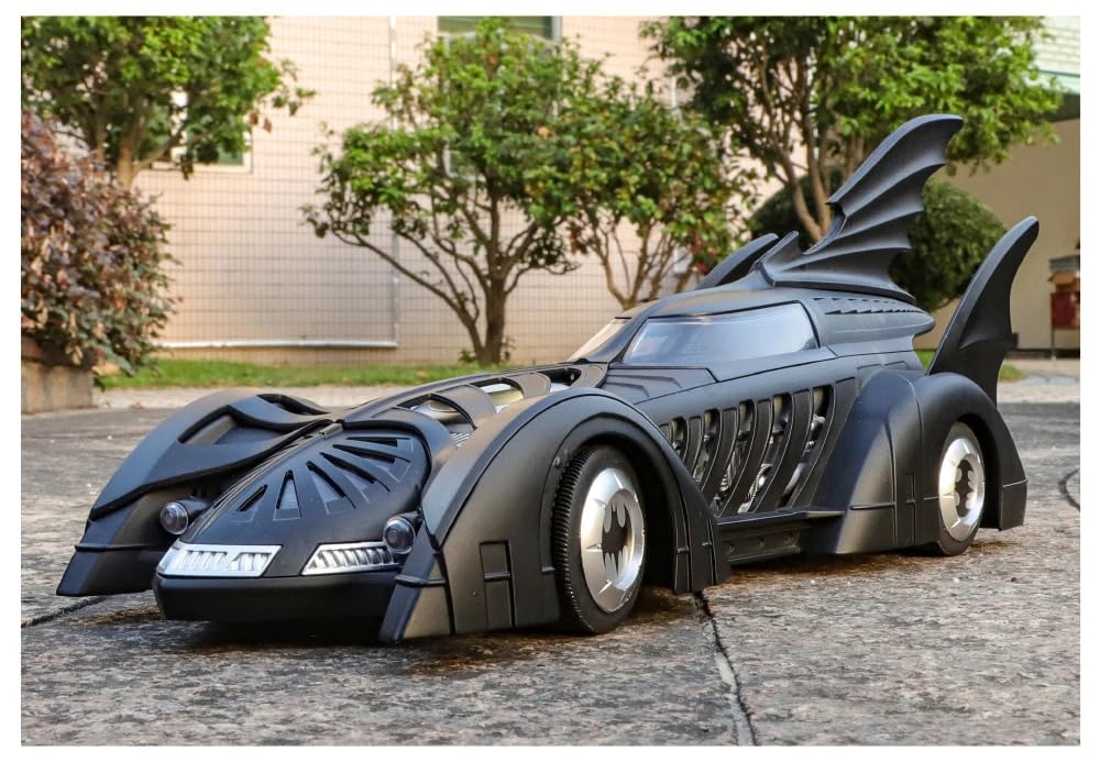 Authentic Batman Forever 1995 Batmobile 1:18 Diecast Scale Model Car