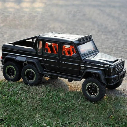 Mercedes Benz G63 AMG 6x6 1:24 Diecast Scale Model Car