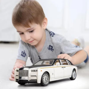 Rolls Royce Phantom 1:24 Diecast Scale Model Car