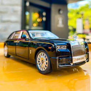 Rolls Royce Phantom 1:24 Diecast Scale Model Car