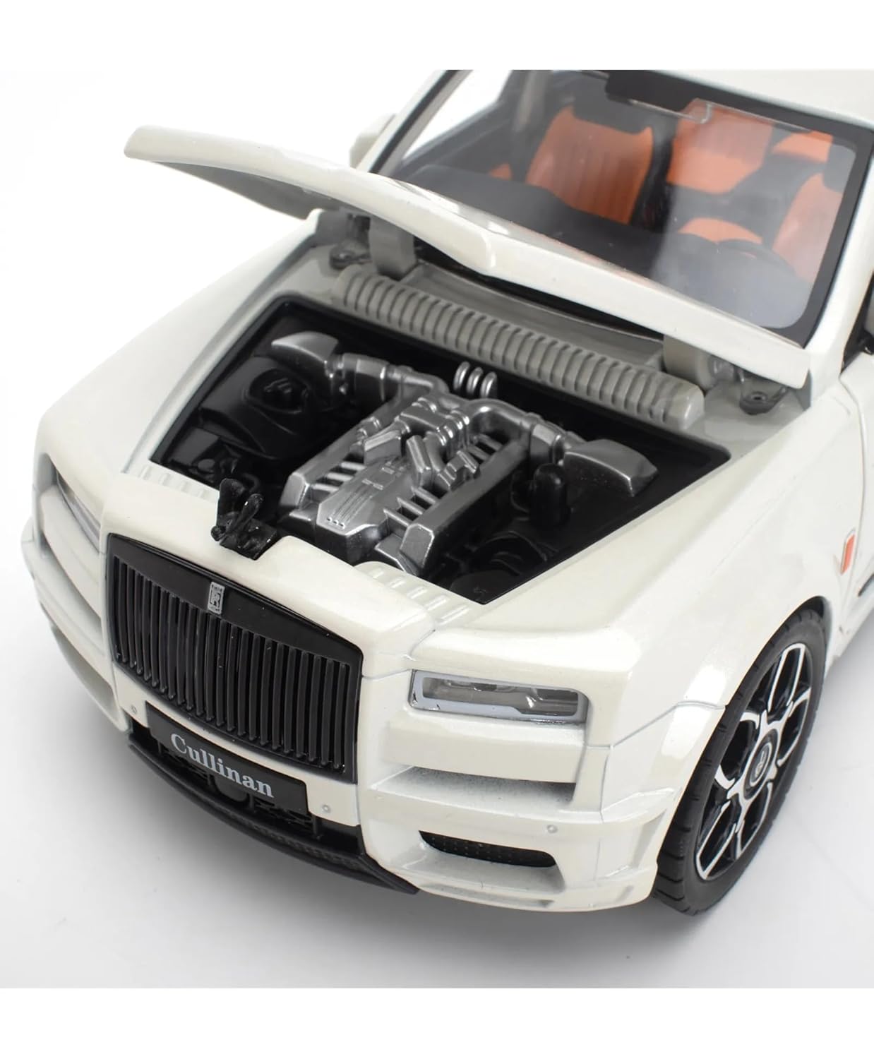 Rolls Royce Cullinan 1:20 Diecast Scale Model Car