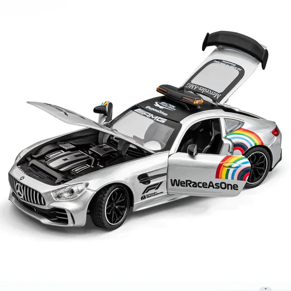 Mercedes-AMG GT F1 Safety Car 1:24 Diecast Scale Model Car
