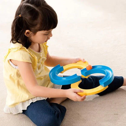 Premium 8 Shape Infinite Loop Interaction Balancing Track Toy Creative  - Multicolor