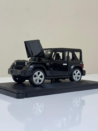 Thar Roxx 1:24 Diecast Scale Metal Car